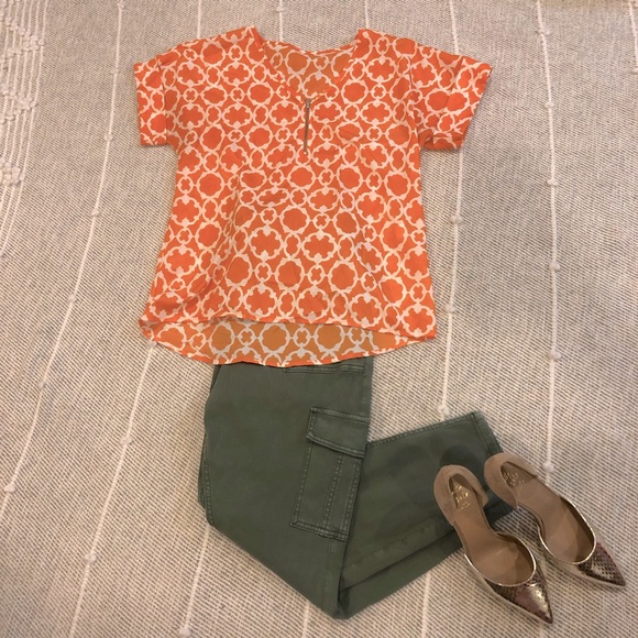 Boho V-neck Zip-up Top - Picture 4 of 10